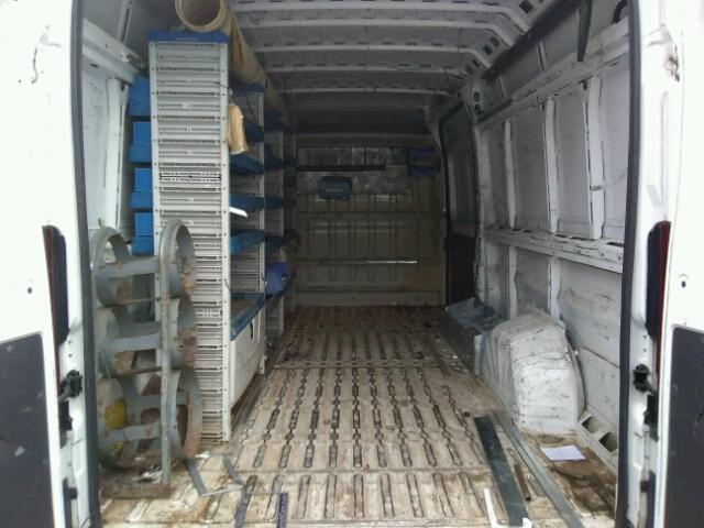 3C6URVJG0FE506225 - 2015 RAM PROMASTER 白色 照片 6