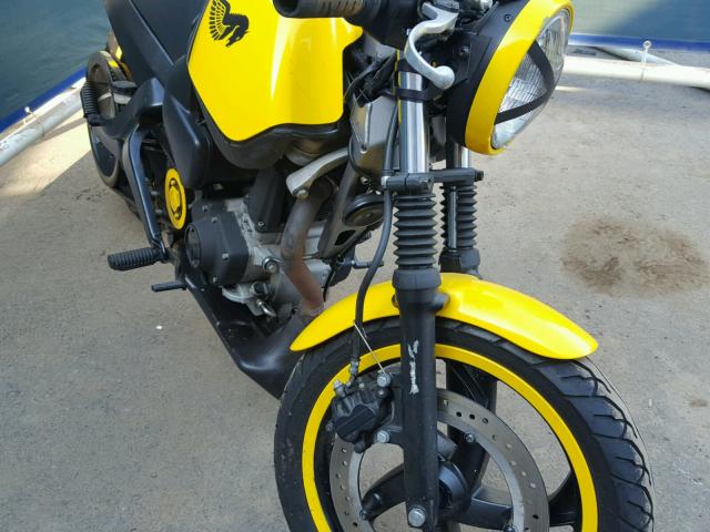 4MZKP13C713500216 - 2001 BUELL BLAST P3 YELLOW photo 9