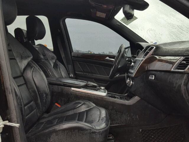 4JGDA7EB7CA047716 - 2012 MERCEDES-BENZ ML 63 AMG BLACK photo 5