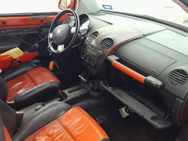 3VWCD21CX2M430069 - 2002 VOLKSWAGEN NEW BEETLE 红色 照片 5