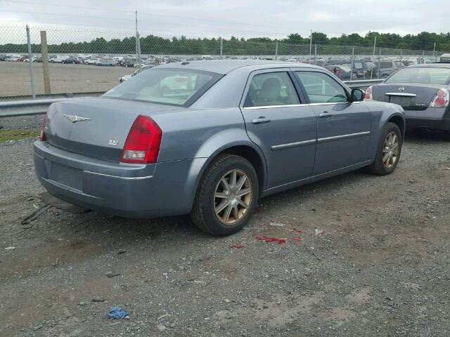 2C3KK53G77H773051 - 2007 CHRYSLER 300 TOURIN GRAY photo 4