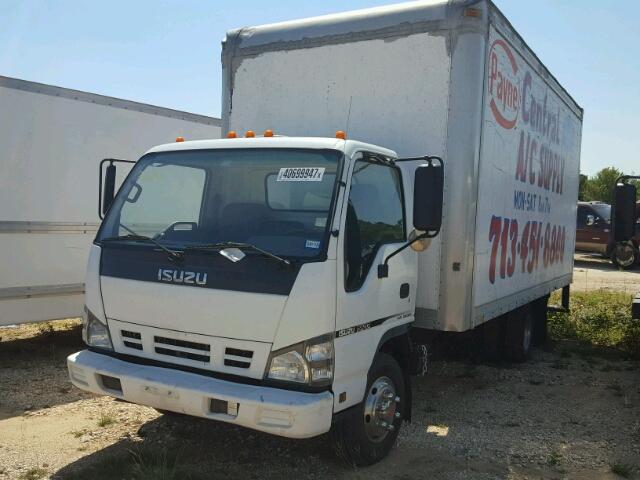 JALB4B16367024819 - 2006 ISUZU NPR WHITE photo 2