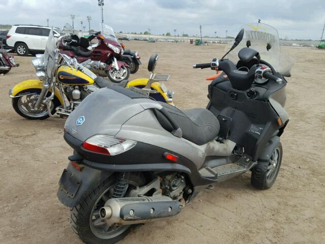 ZAPM590T195001108 - 2009 PIAGGIO MP3 400 GRAY photo 4