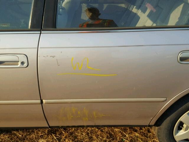 4T1EF12K2TU122456 - 1996 TOYOTA CAMRY LE 米色 照片 9