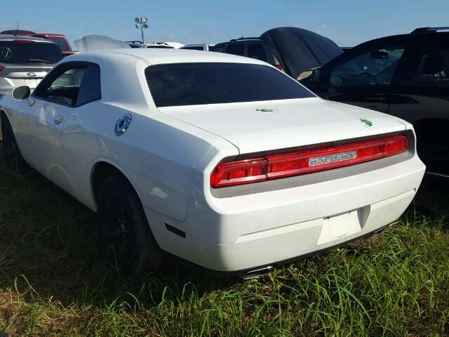 2C3CDYAG2CH106532 - 2012 DODGE CHALLENGER WHITE photo 3