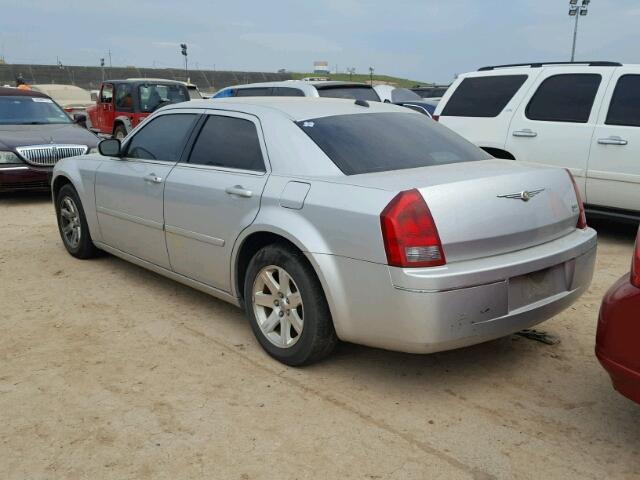 2C3KA53G56H125516 - 2006 CHRYSLER 300 SILVER photo 3