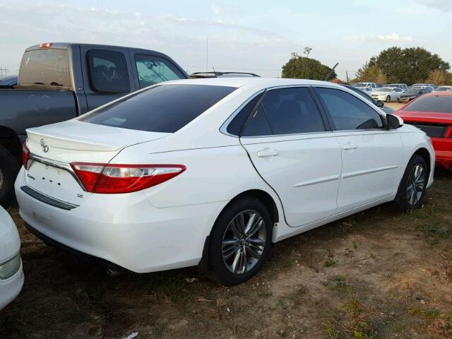 4T1BF1FK1HU354390 - 2017 TOYOTA CAMRY LE WHITE photo 4