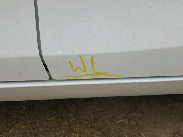 4T1BF1FK1HU354390 - 2017 TOYOTA CAMRY LE თეთრი ფოტო 9