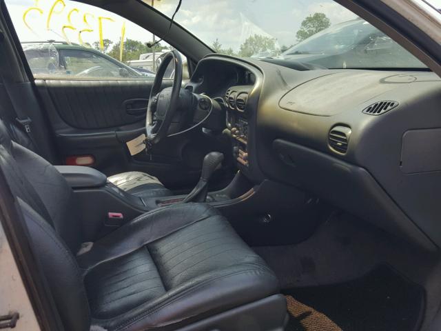 1G2WP52K6WF213093 - 1998 PONTIAC GRAND PRIX WHITE photo 5