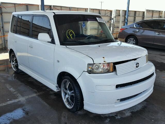 JTLKT324450203003 - 2005 TOYOTA SCION XB Weiß Foto 1