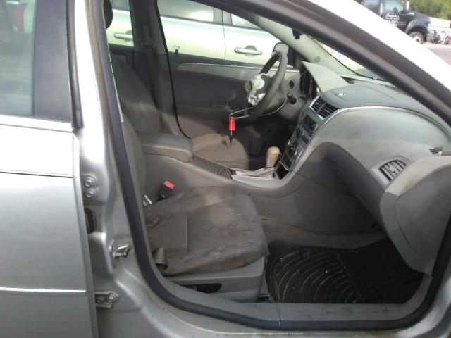 1G1ZB5E00CF282612 - 2012 CHEVROLET MALIBU LS Gümüş foto 5