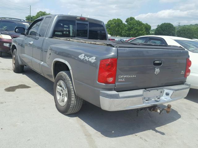 1D7HW42N55S149927 - 2005 DODGE DAKOTA SLT SILVER photo 3