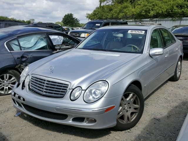 WDBUF65J03A207599 - 2003 MERCEDES-BENZ E 320 SILVER photo 2