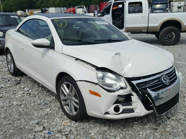 WVWFA7AH4BV001923 - 2011 VOLKSWAGEN EOS LUX 白色 照片 1
