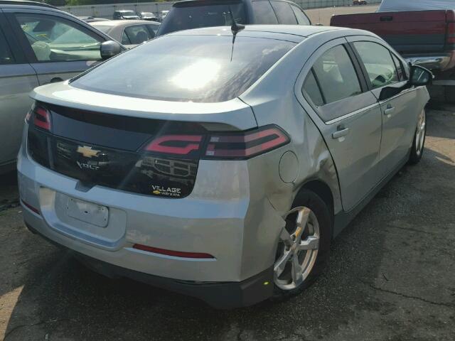 1G1RB6E45CU100519 - 2012 CHEVROLET VOLT SILVER photo 4