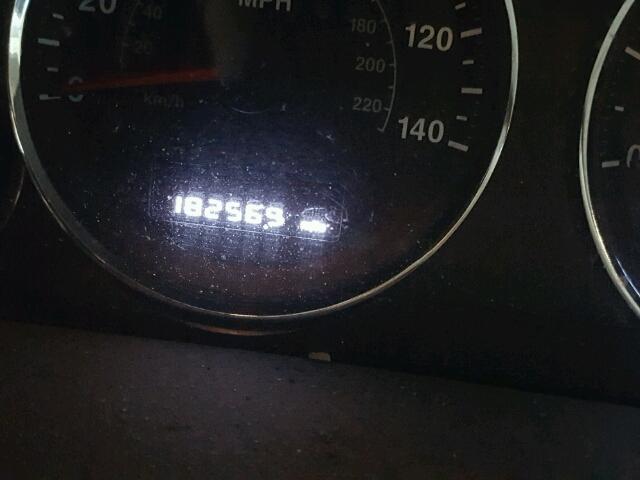 1J8HG48K18C212761 - 2008 JEEP COMMANDER WHITE photo 8