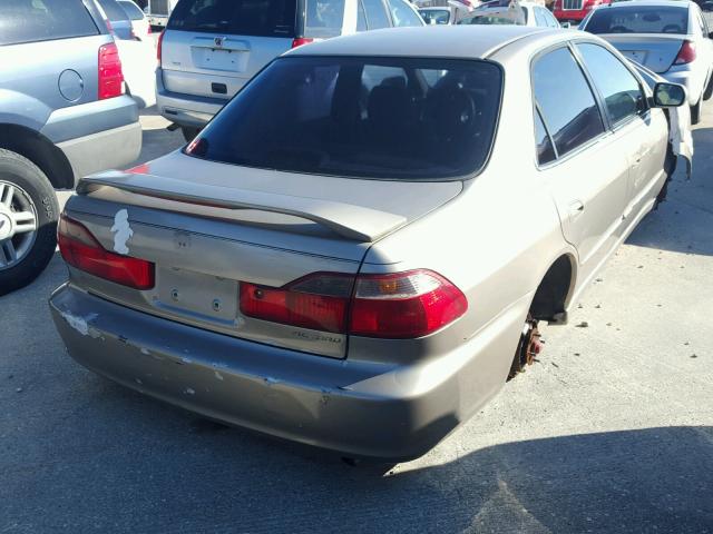 1HGCG5642XA106813 - 1999 HONDA ACCORD LX TAN photo 4