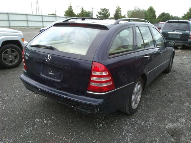 WDBRH61J44F451279 - 2004 MERCEDES-BENZ C 240 SPOR BLUE photo 4