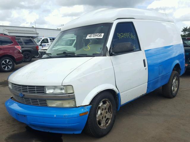 1GBEL19X15B102264 - 2005 CHEVROLET ASTRO WHITE photo 2