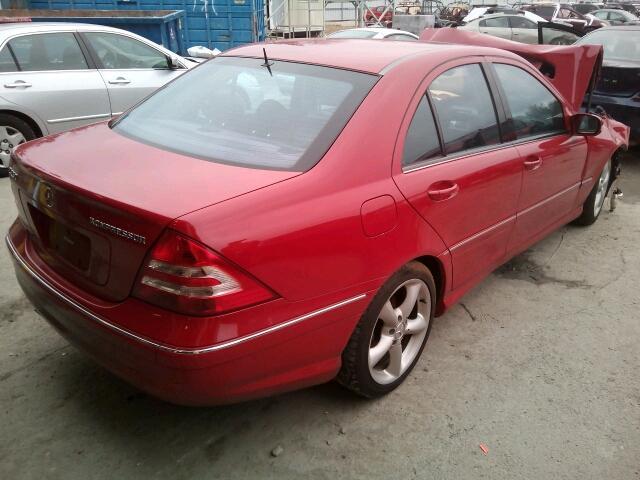 WDBRF40J95F727002 - 2005 MERCEDES-BENZ C230K RED photo 4