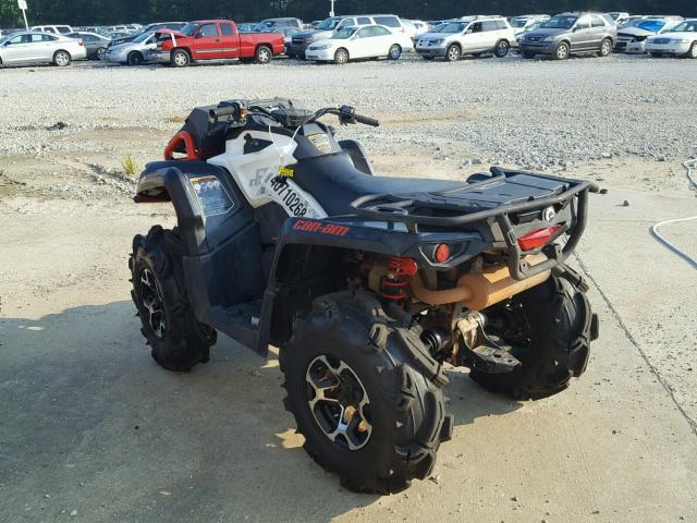 3JBLWAT21HJ001850 - 2017 CAN-AM OUTLANDER WHITE photo 3