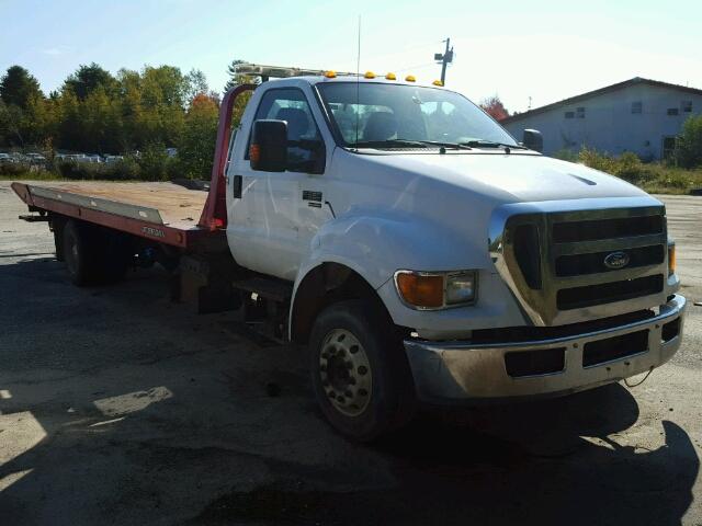 3FRWF6FC8BV639320 - 2011 FORD F650 SUPER WHITE photo 1