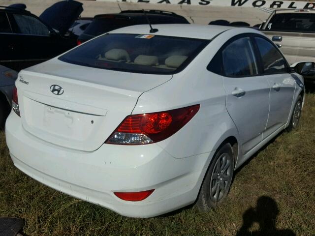 KMHCT4AE5DU453028 - 2013 HYUNDAI ACCENT WHITE photo 4