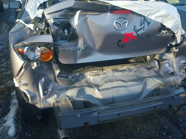 JM1BK323451280423 - 2005 MAZDA 3 S GRAY photo 9