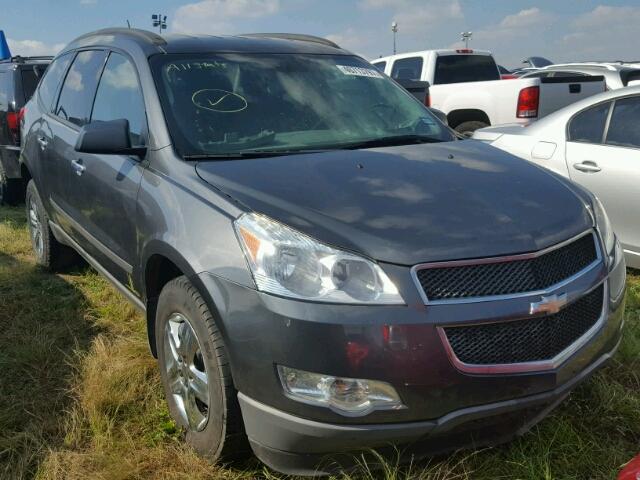 1GNKRFED3CJ372015 - 2012 CHEVROLET TRAVERSE GRAY photo 1