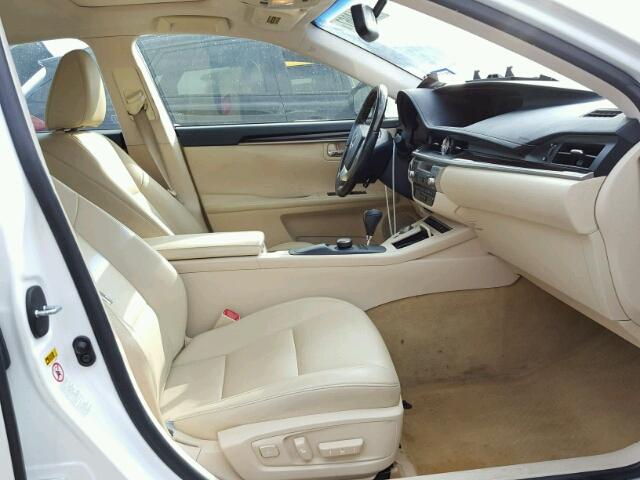 JTHBK1GG1D2050037 - 2013 LEXUS ES 350 WHITE photo 5