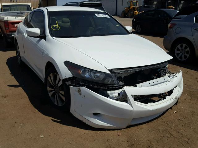 1HGCS12328A020536 - 2008 HONDA ACCORD LX- WHITE photo 1