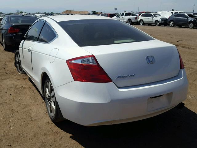 1HGCS12328A020536 - 2008 HONDA ACCORD LX- WHITE photo 3