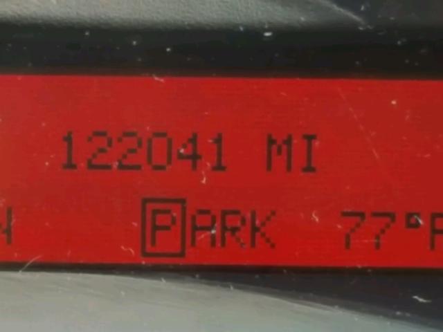 2G2WP552071123975 - 2007 PONTIAC GRAND PRIX SILVER photo 8