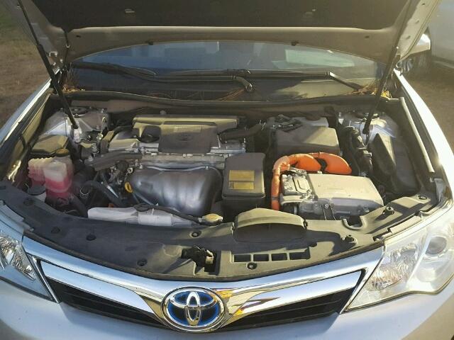 4T1BD1FK0CU005588 - 2012 TOYOTA CAMRY HYBR SILVER photo 7