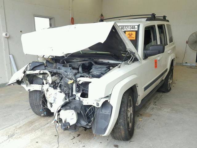 1J8HH48K39C501509 - 2009 JEEP COMMANDER WHITE photo 2