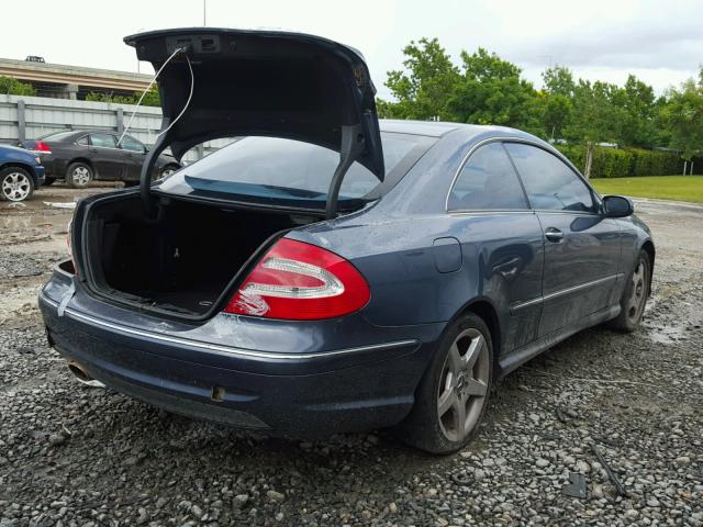 WDBTJ75JX5F161298 - 2005 MERCEDES-BENZ CLK 500 BLUE photo 4