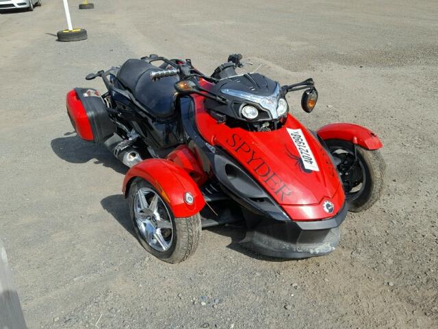 2BXJAKA15AV000403 - 2010 CAN-AM SPYDER ROA RED photo 1