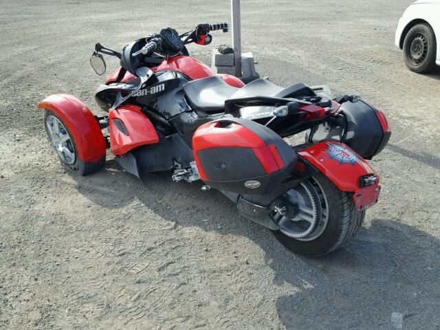 2BXJAKA15AV000403 - 2010 CAN-AM SPYDER ROA RED photo 3