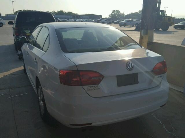3VWDP7AJ6DM443492 - 2013 VOLKSWAGEN JETTA SE 白色 照片 3