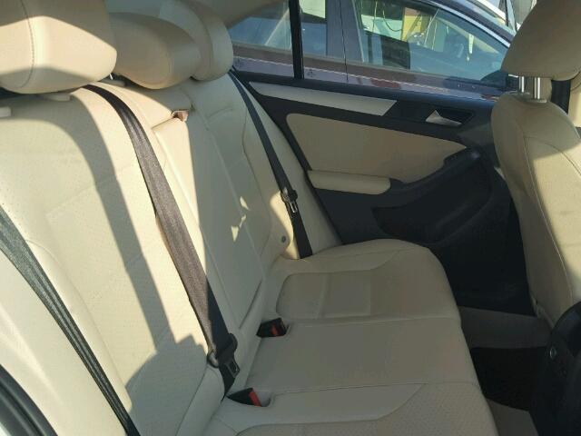 3VWDP7AJ6DM443492 - 2013 VOLKSWAGEN JETTA SE 白色 照片 6