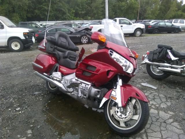 1HFSC47483A200385 - 2003 HONDA GL1800 A BURGUNDY photo 1