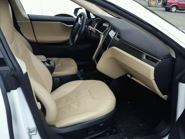 5YJSA1CN6DFP13785 - 2013 TESLA MODEL S WHITE photo 5