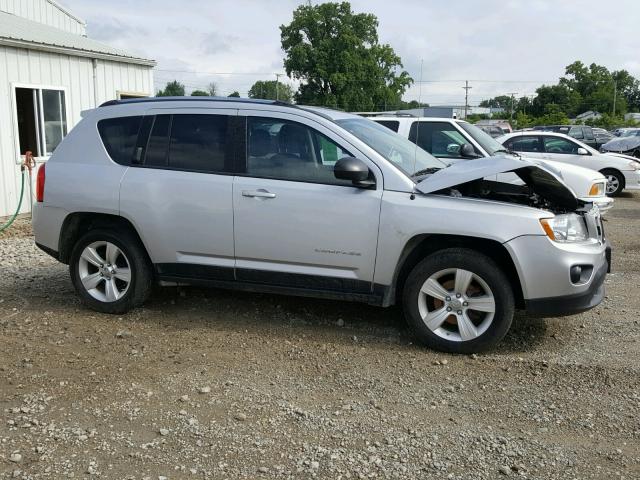 1J4NF1FB9BD276895 - 2011 JEEP COMPASS SP SILVER photo 9