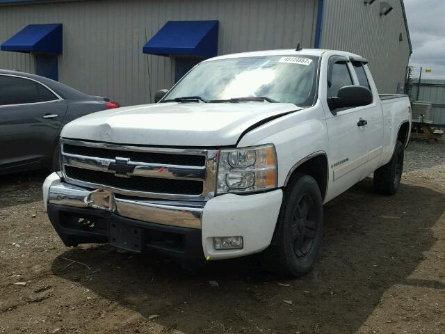 2GCEK19C871732152 - 2007 CHEVROLET SILVERADO WHITE photo 2