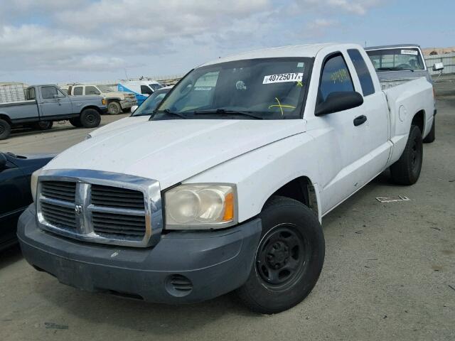 1D7HE22K86S656805 - 2006 DODGE DAKOTA ST WHITE photo 2