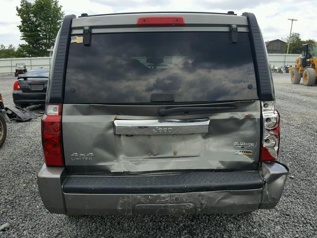 1J8HG58P27C585114 - 2007 JEEP COMMANDER GRAY photo 9