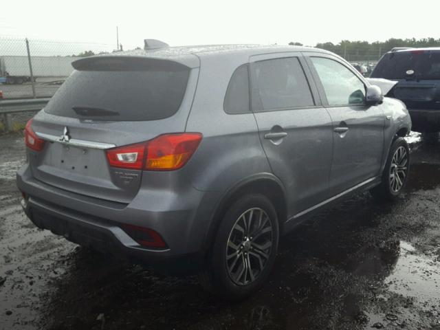 JA4AP3AW6JZ018322 - 2018 MITSUBISHI OUTLANDER GRAY photo 4