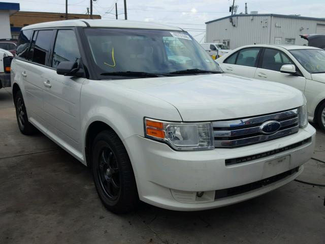 2FMGK5BC0ABA42483 - 2010 FORD FLEX SE WHITE photo 1