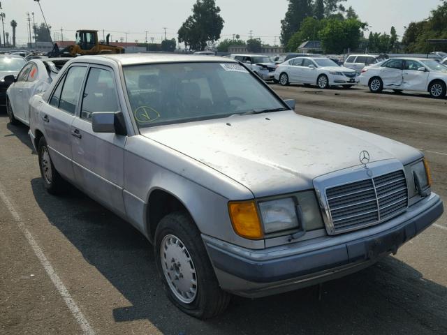 WDBEA30D6LB125650 - 1990 MERCEDES-BENZ 300 E SILVER photo 1