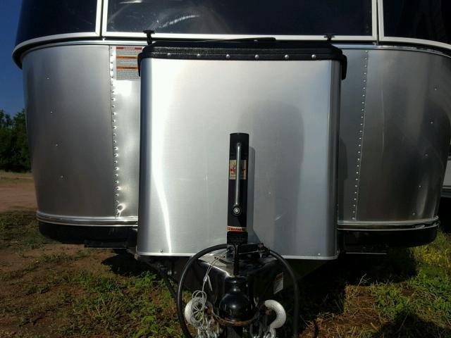 1STHRAC18JJ542916 - 2018 AIRS TRAILER SILVER photo 7